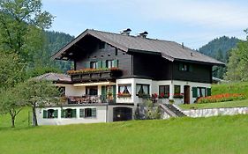 Gaestehaus Poell Maria